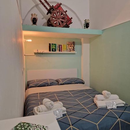 Old Town Mizzica Apartment Catania Bagian luar foto